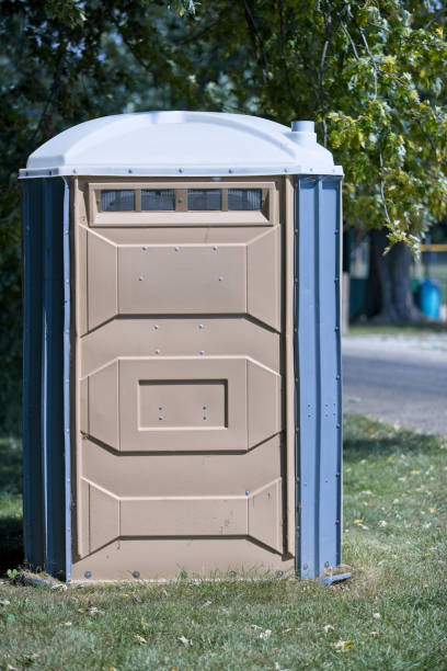 Best Portable bathroom rental  in Creston, IA